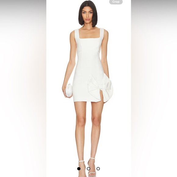 Bridal dress with Bow - Picture 1 of 6